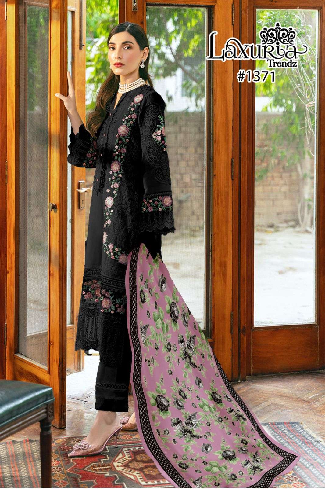 Laxuria Trendz 1371 Designer Georgette Suit Pakistani Catalog Suppliers
