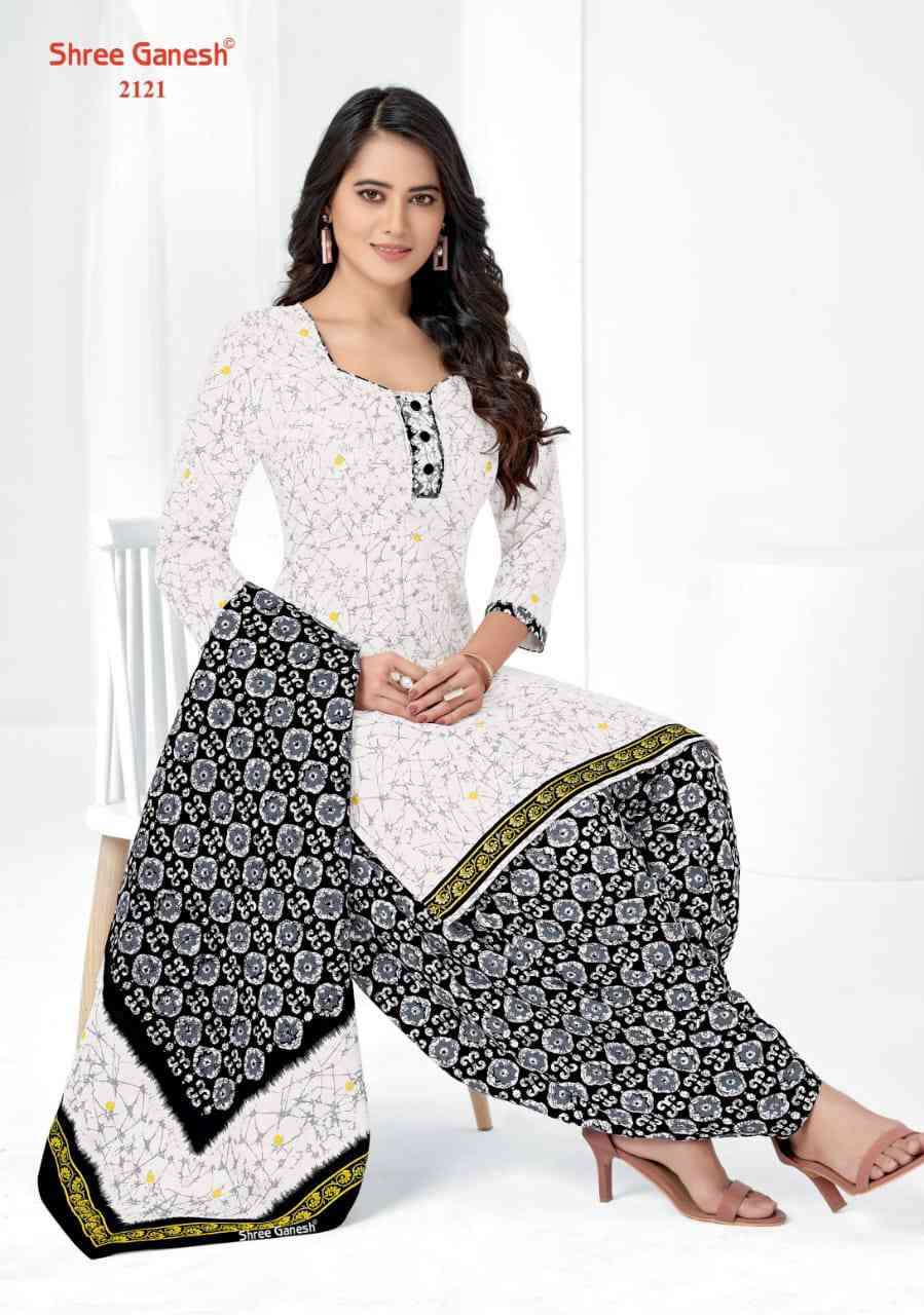 Aggregate 209+ black and white indian gown super hot