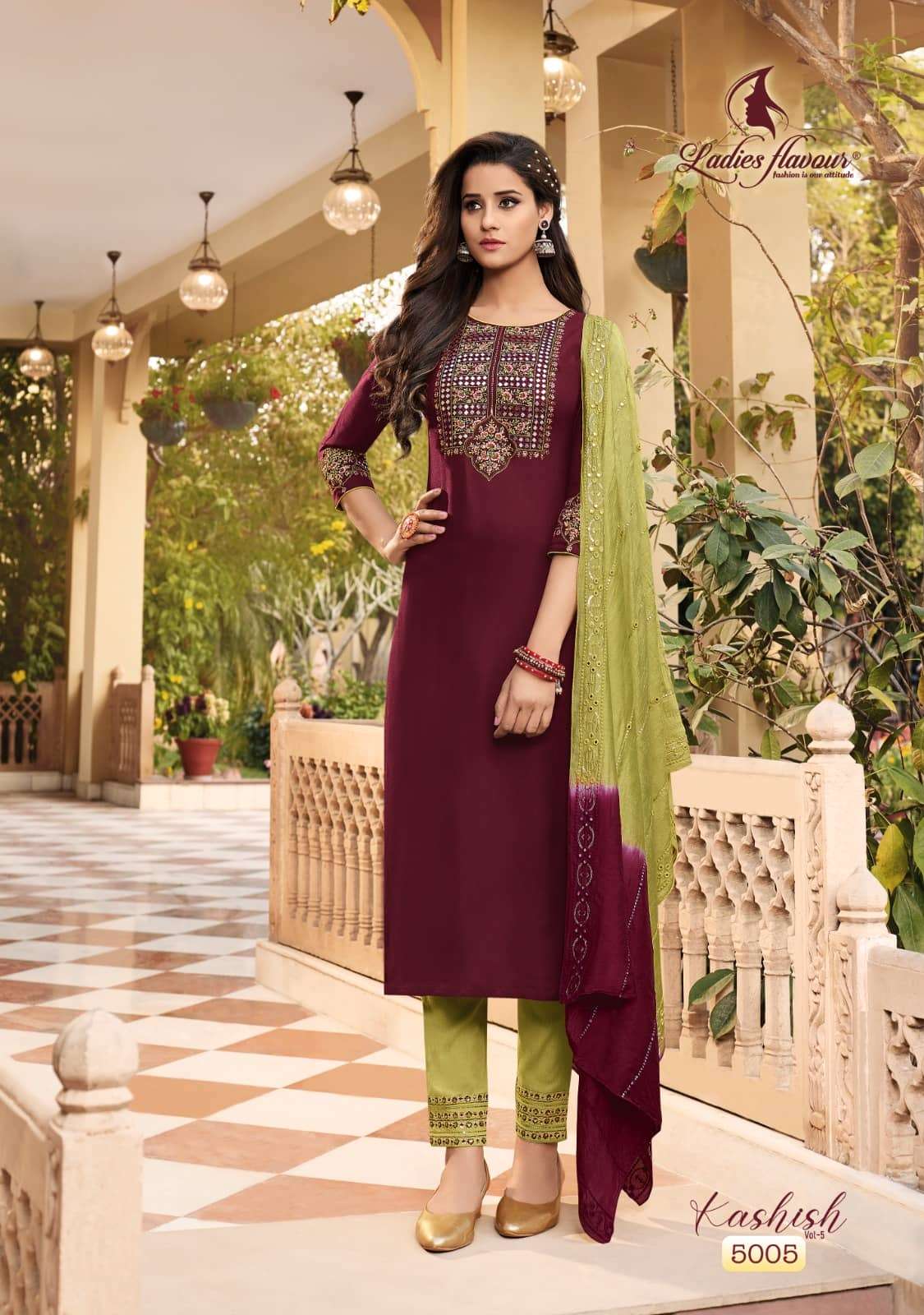 New Designer Straight Fancy Kurti At Wholesale Rate at Rs 675 | Exclusive  Kurtis in Surat | ID: 24385509473