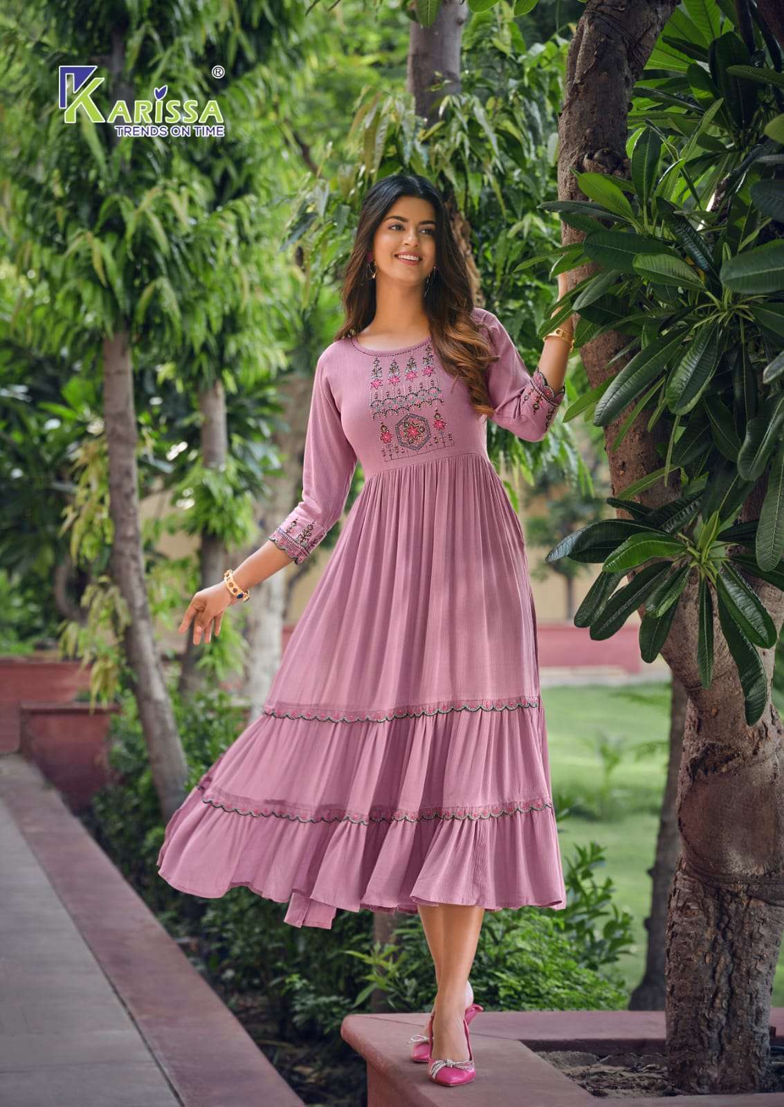 Tunics for Women - Buy Indo Western Tunics and Kurtas Online at Best Prices  | Indya