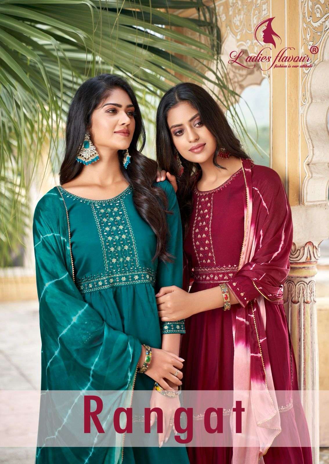 https://kapdavilla.com/images/product/sub_images/2023/12/ladies-flavour-rangat-stylish-kurti-pant-dupatta-pair-festive-collection-0-2023-12-23_13_47_56.jpeg